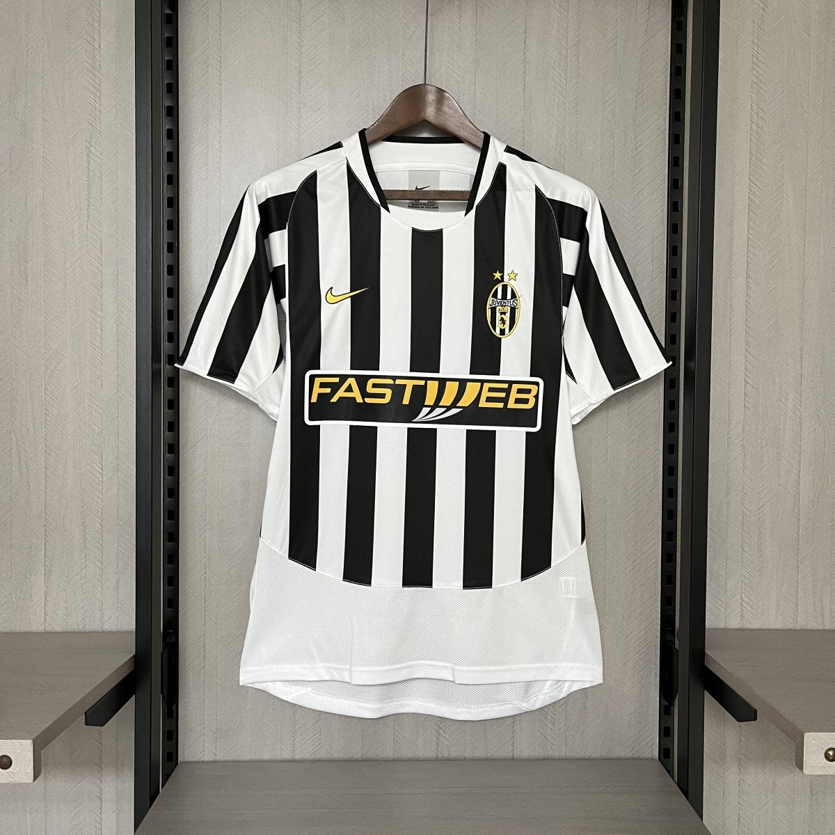 Camisa Juventus Retrô 2010 Preta e Branca