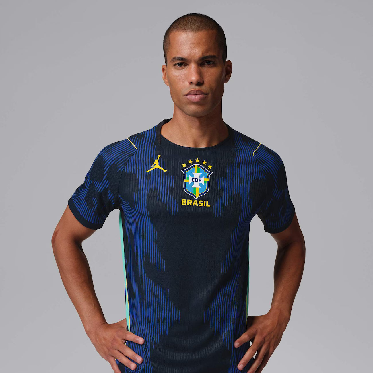[PRONTA ENTREGA] Camisa Brasil 2026 Masculina Azul e Preta - Jogador