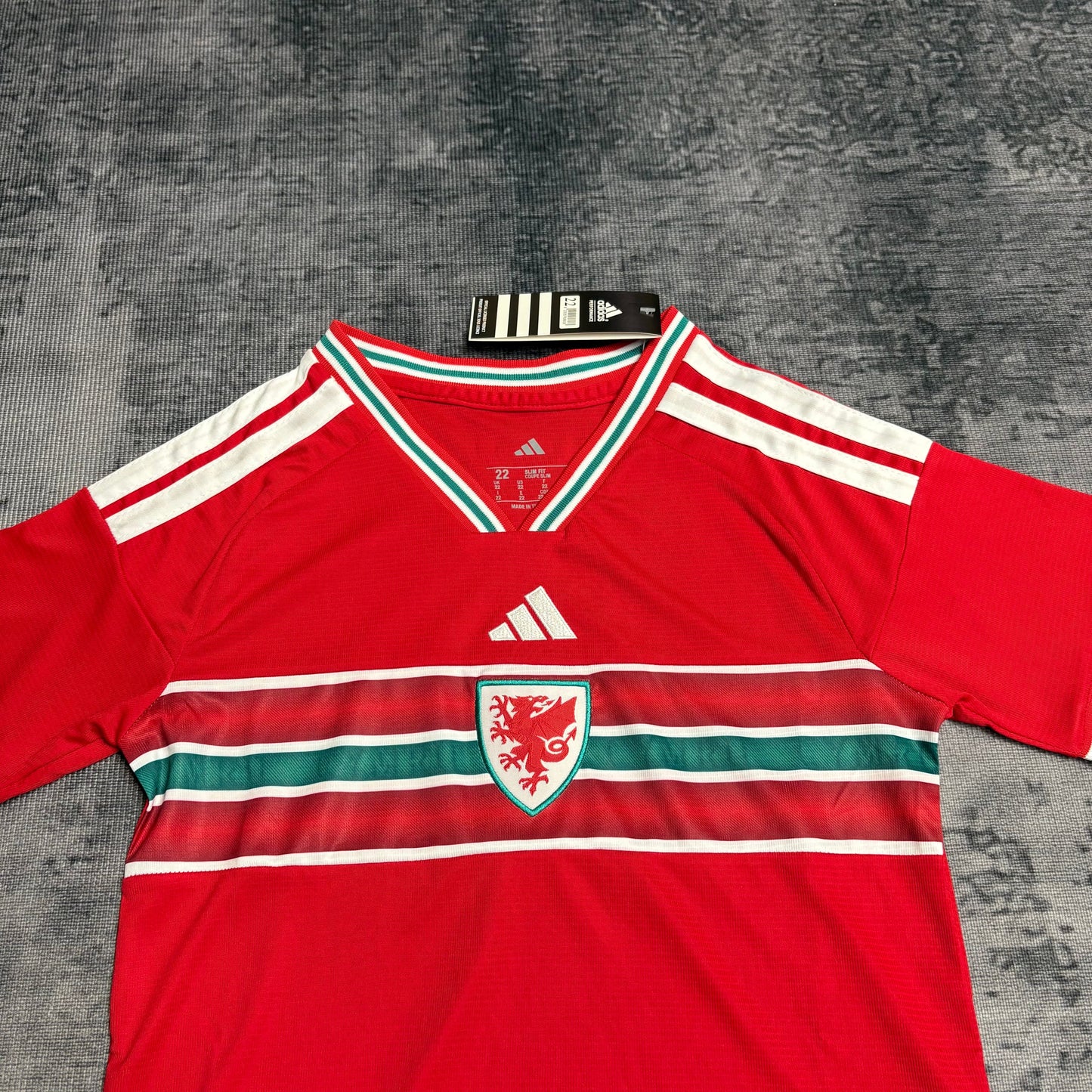 Conjunto Infantil País de Gales 2026/27