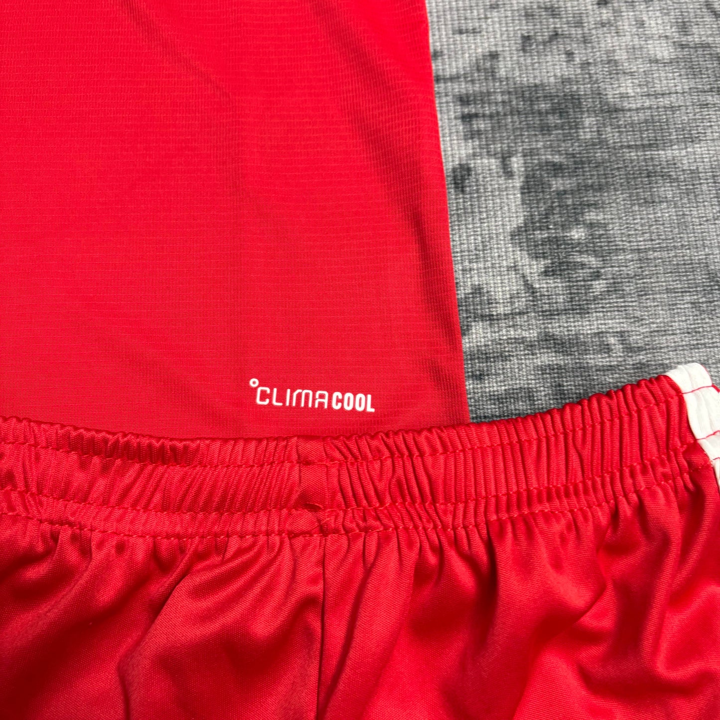 Conjunto Infantil País de Gales 2026/27