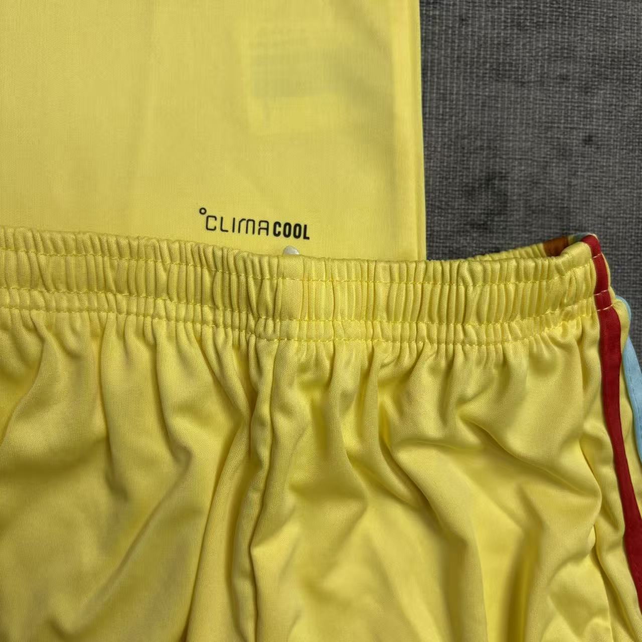 Conjunto Infantil Coraçao 2026/27
