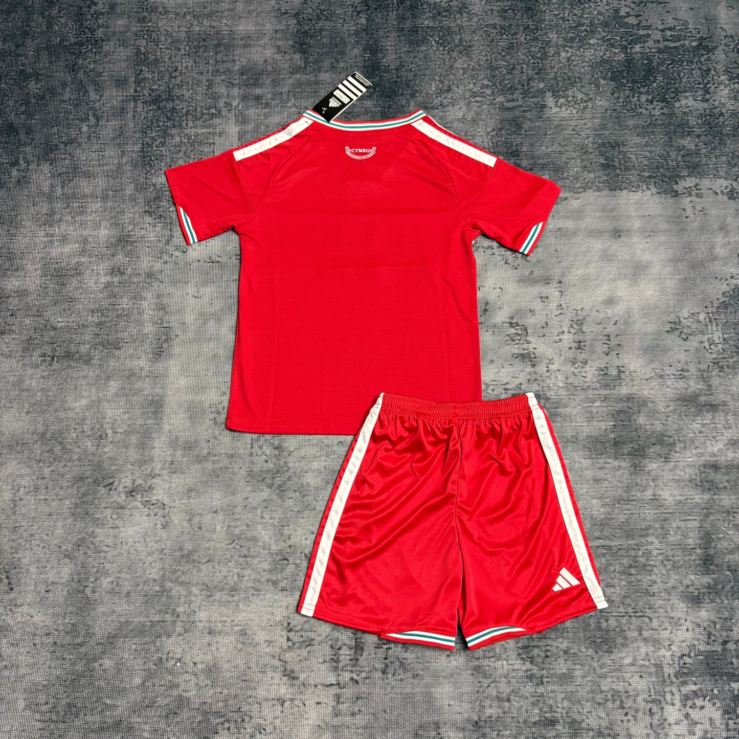 Conjunto Infantil País de Gales 2026/27