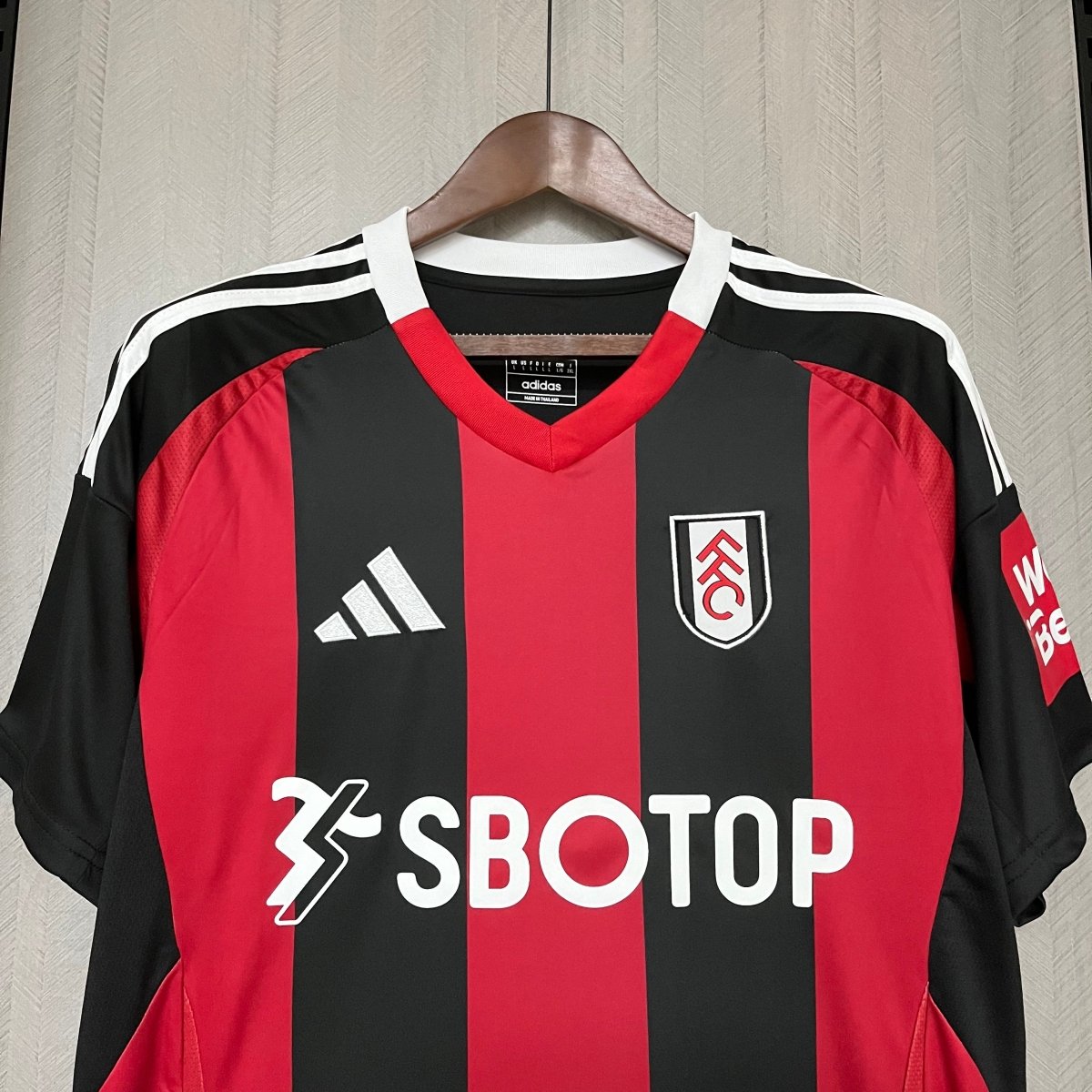 Camisa Fullham lI 24/25 Adidas - Preta e Vermelha