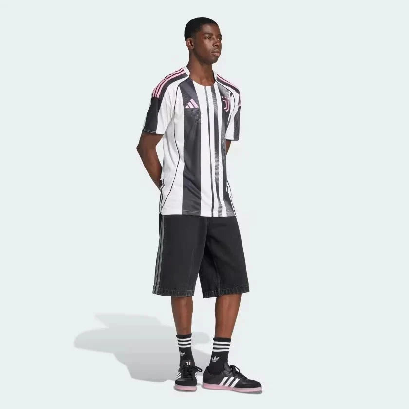 Camisa da Juventus Home 2025 - Preta e Branca