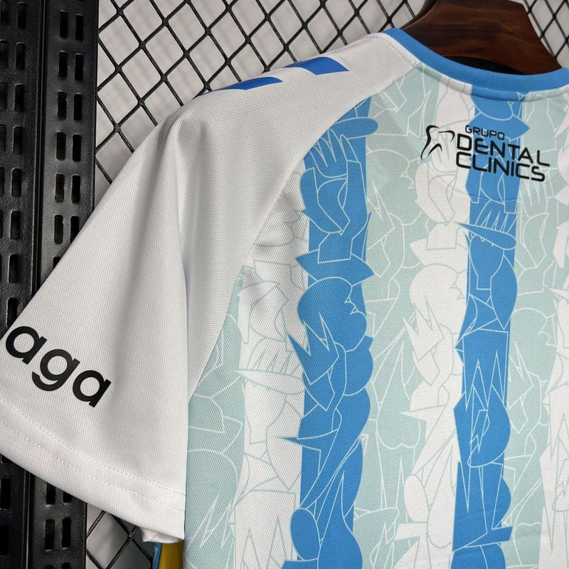 Camisa do Málaga I 24/25 - Branca e azul
