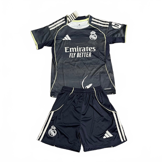 Conjunto Infantil Real Madrid 2025/26